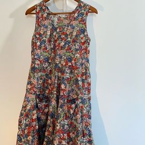 Dress addict floral parachute dress with pockets